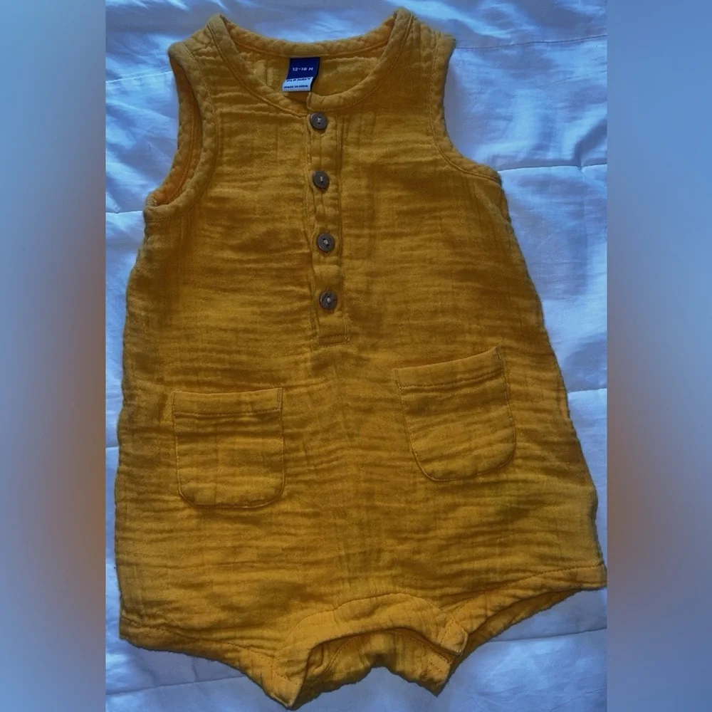 Baby Boy Romper Lot Of 3 Size 12-18 Months Tea Collection, Primary, Old Navy EUC - Picture 4 of 7